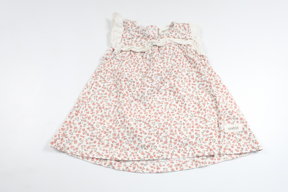 Blommig klänning från Newbie - Storlek 56 - Vit