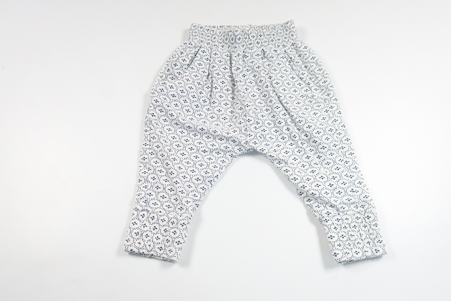 Byxor från BEBE - Storlek 60 - Vit