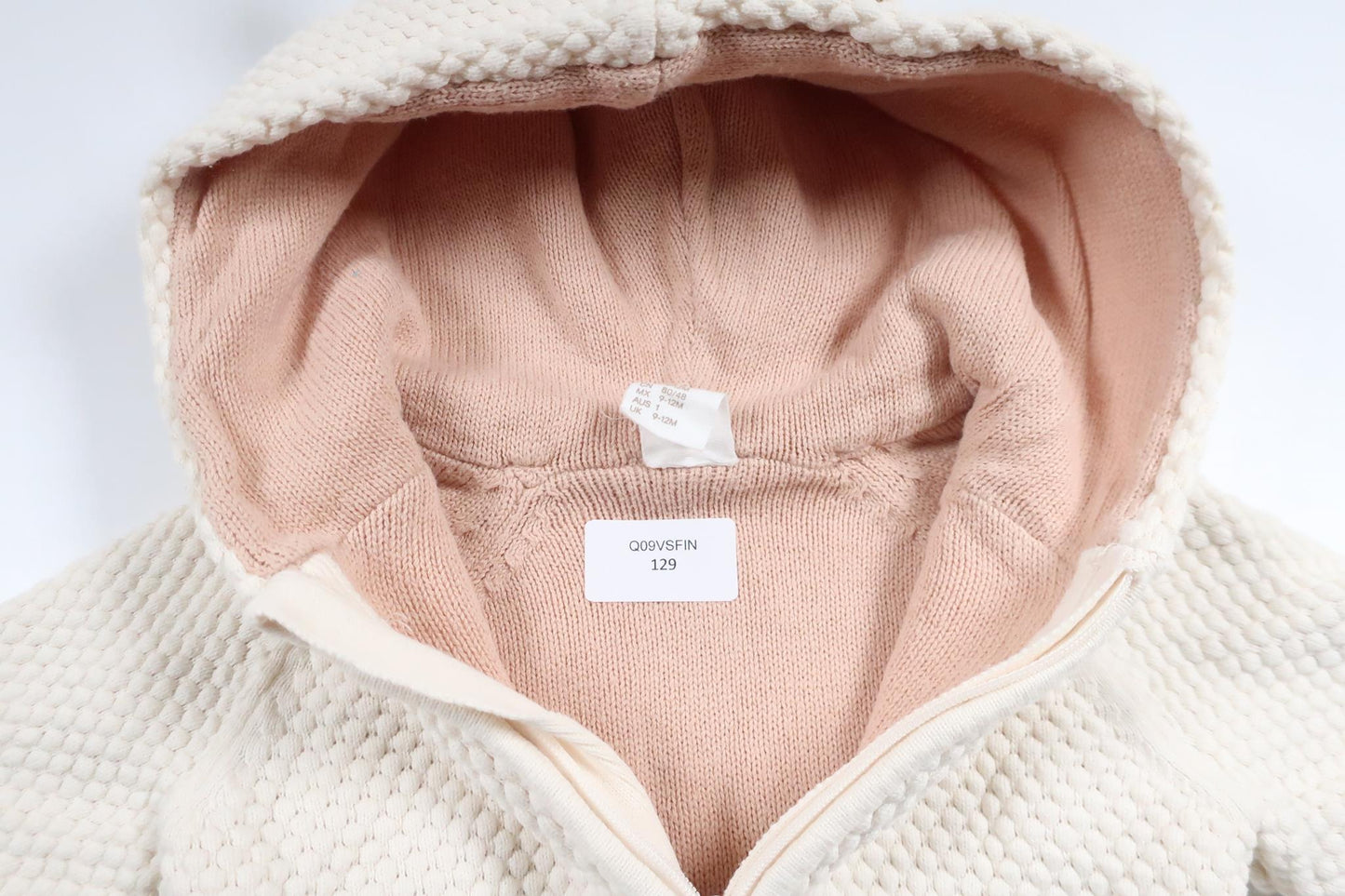 Strukturstickad munkjacka från H&M - Storlek 80 - Benvit