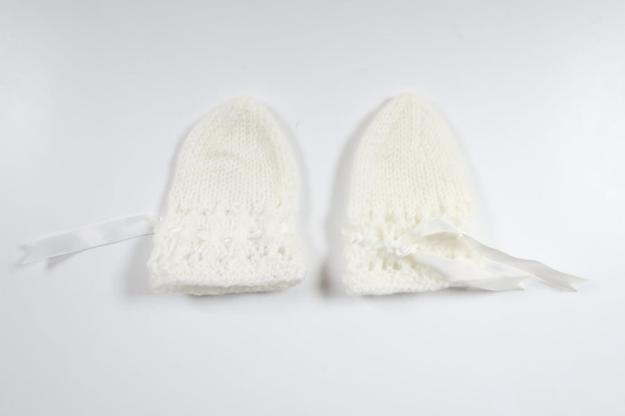 Vantar från Hemstickat - Storlek 56/62 - Vit