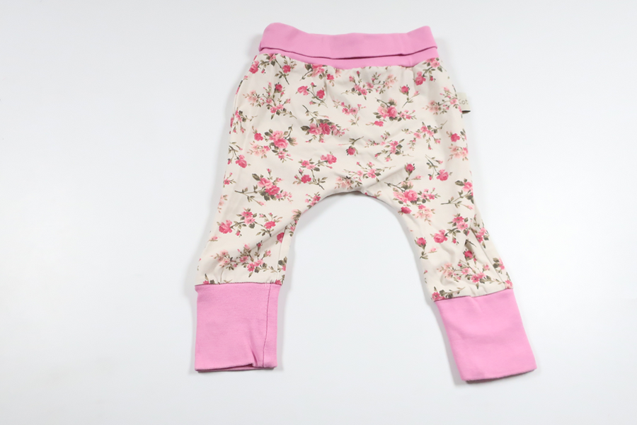 Blommiga byxor från Kotten - Storlek 56/62 - Benvit