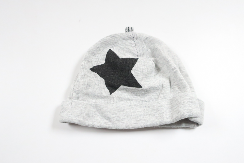 Mössa från H&M - Storlek 56 - Grå