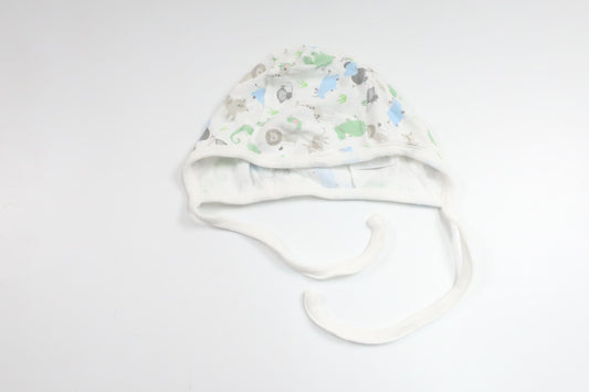 Hjälmmössa från Åhléns - Storlek 42/44 - Vit