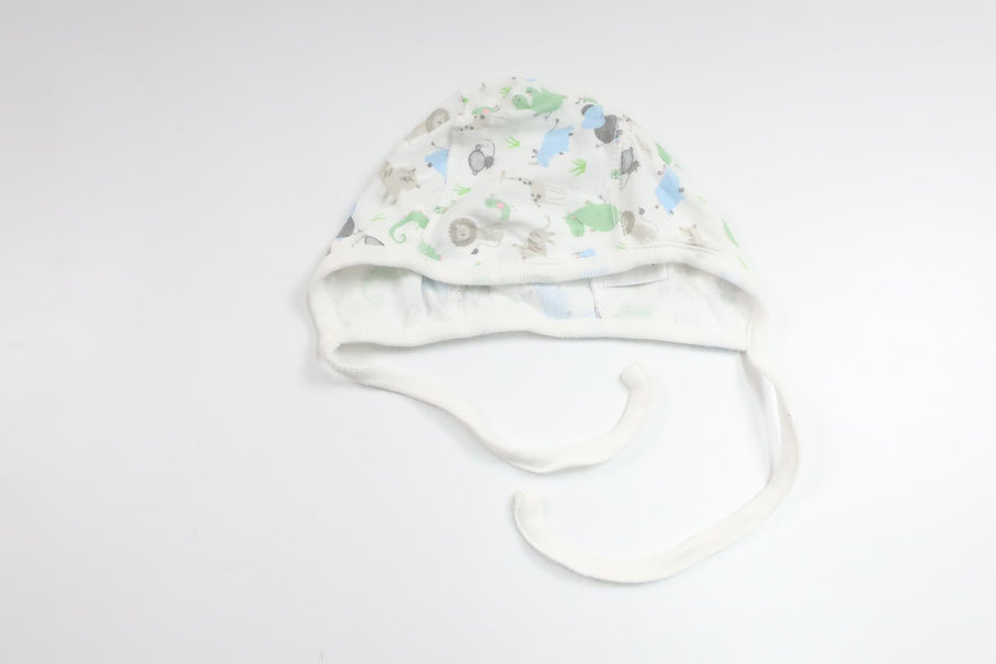 Hjälmmössa från Åhléns - Storlek 42/44 - Vit