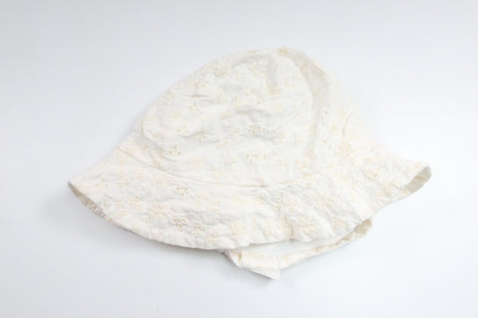 Solhatt från Zara - Storlek 48 - Vit