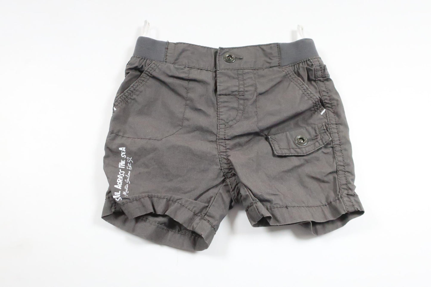 Shorts från Baby Club by C&A - Storlek 62 - Grå