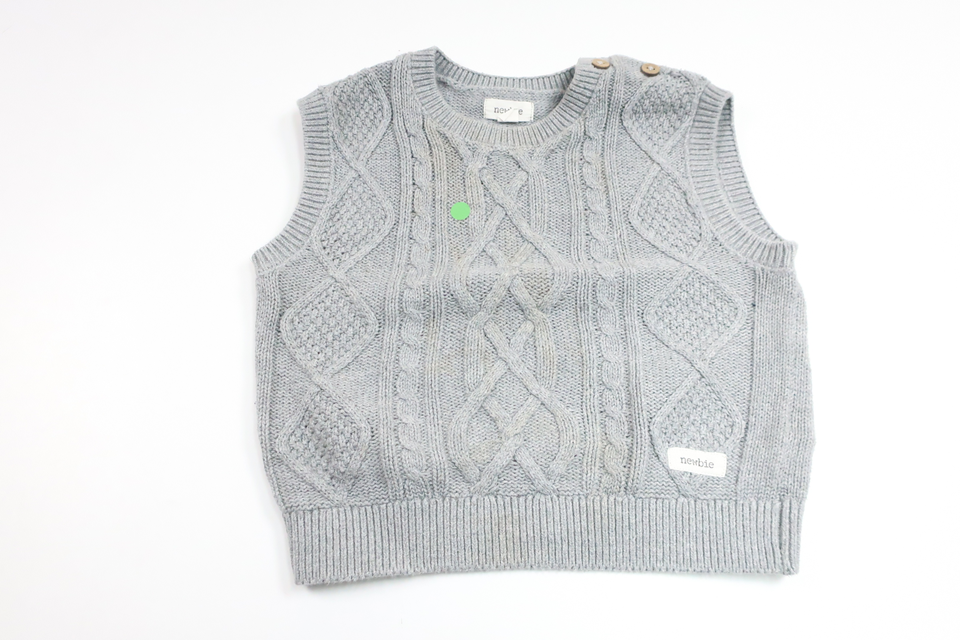 Stickad väst från Newbie - Storlek 86/92 - Grå