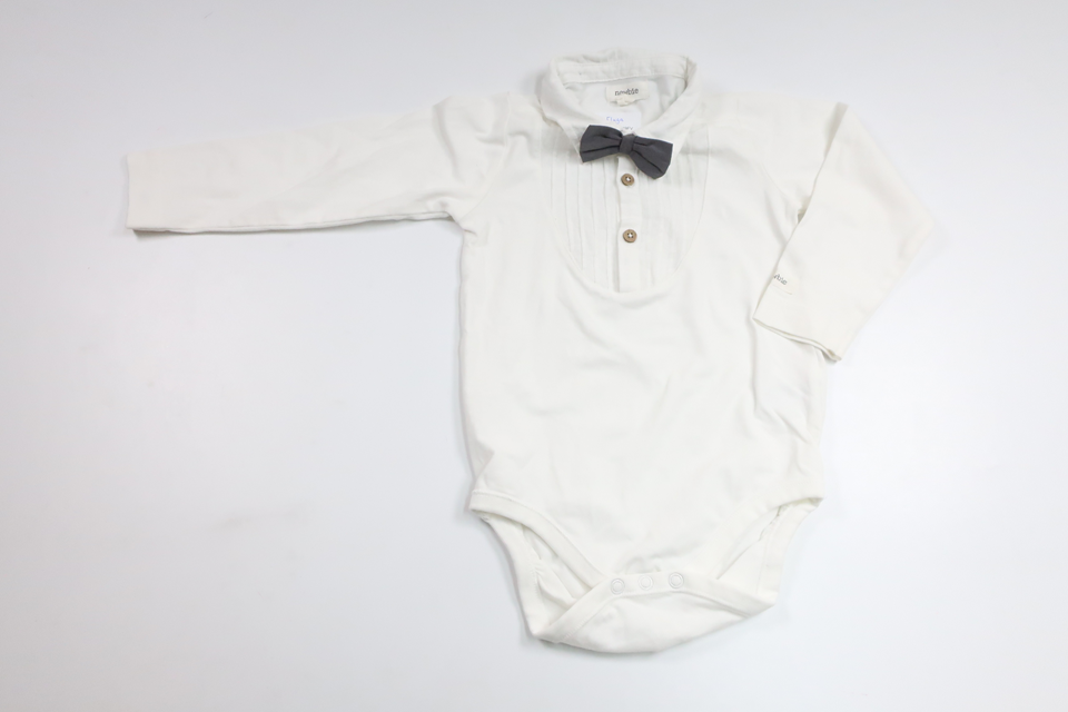 Finbody med fluga från Newbie - Storlek 86 - Benvit