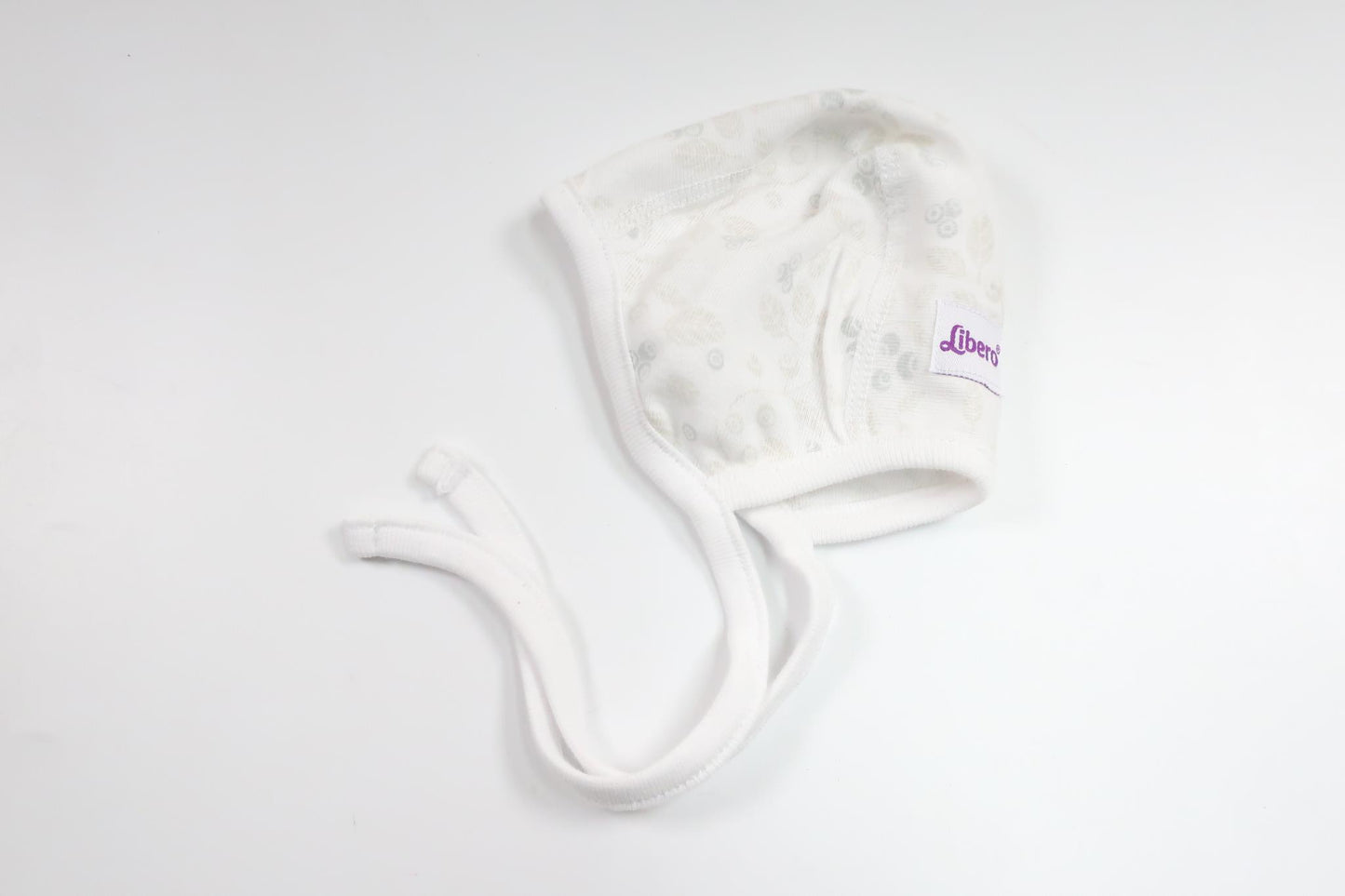 Hjälmmössa från Libero - Storlek 56 - Vit