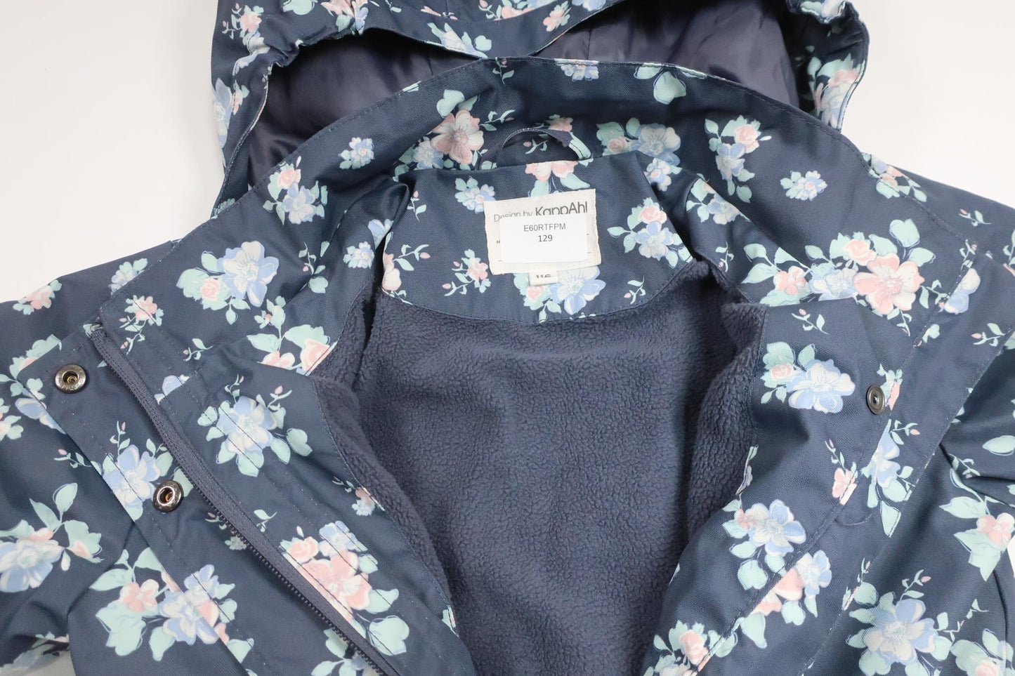 Blommig Skaljacka/Kappa från Kappahl - Storlek 116 - Blå