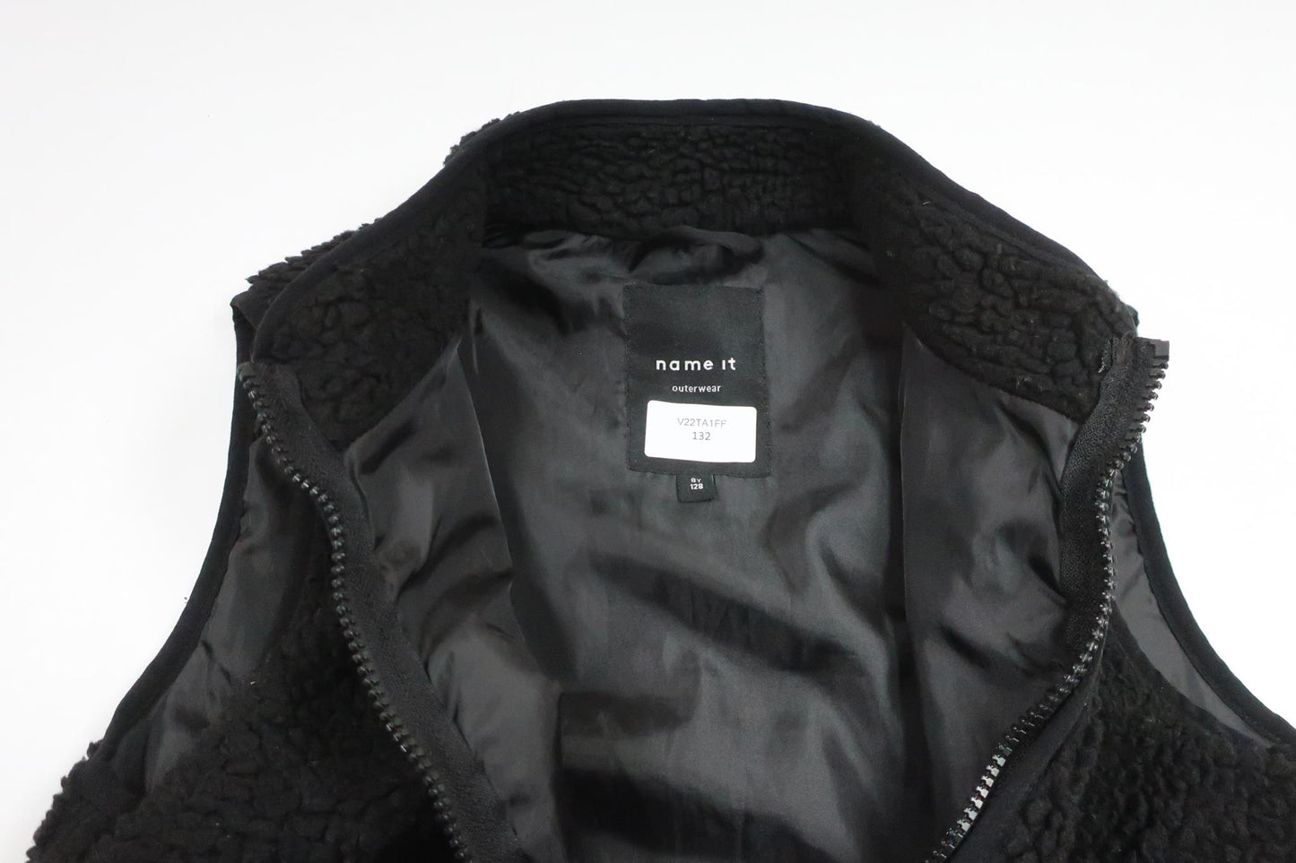 Väst i pile från Name It - Storlek 128 - Svart
