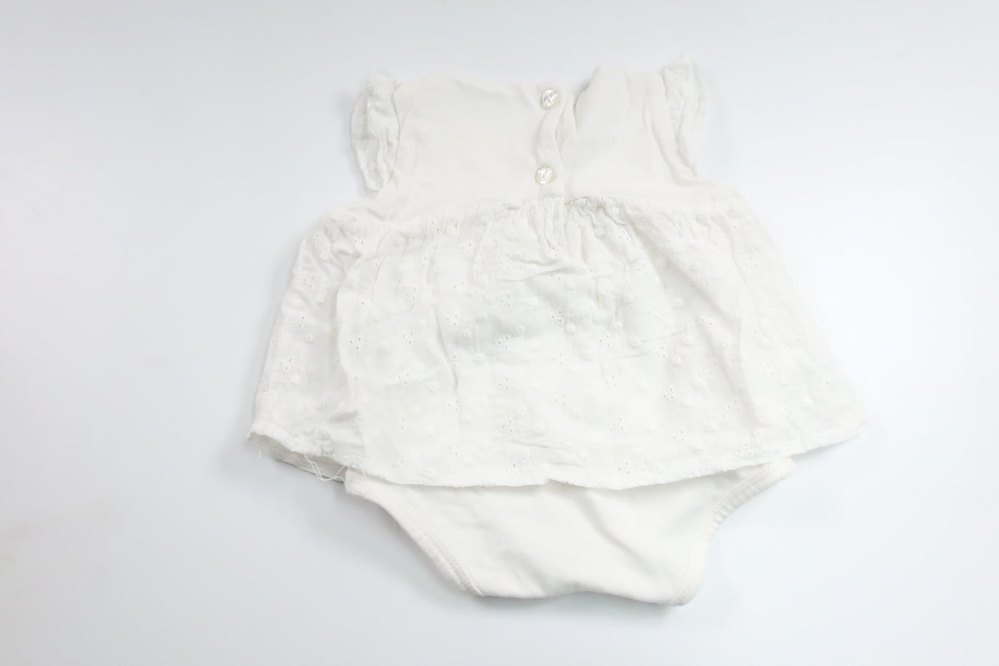 Klänning med inbyggd body från Breexe Girls - Storlek 62/68 - Vit