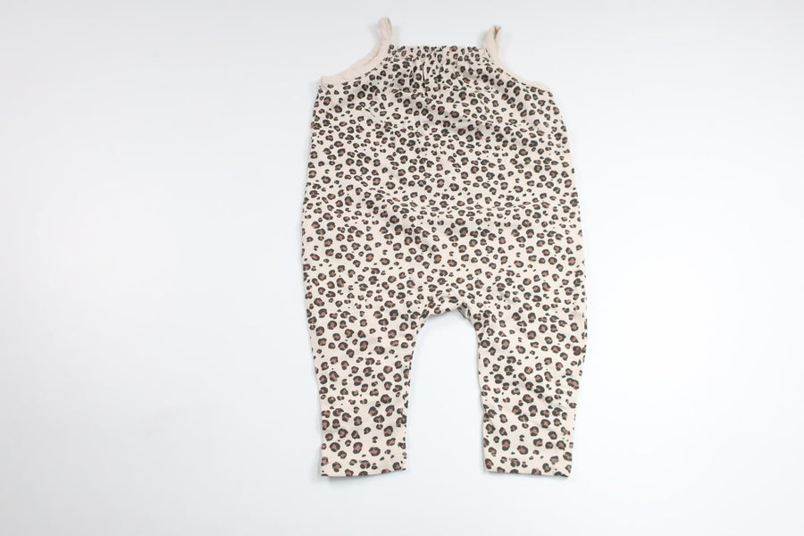 Leopardmöntrad jumpsuit från H&M - Storlek 74 - Beige