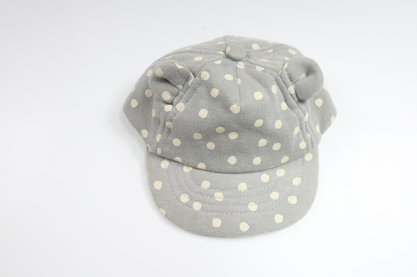 Prickig keps från Minimarket - Storlek 38/40 - Grå
