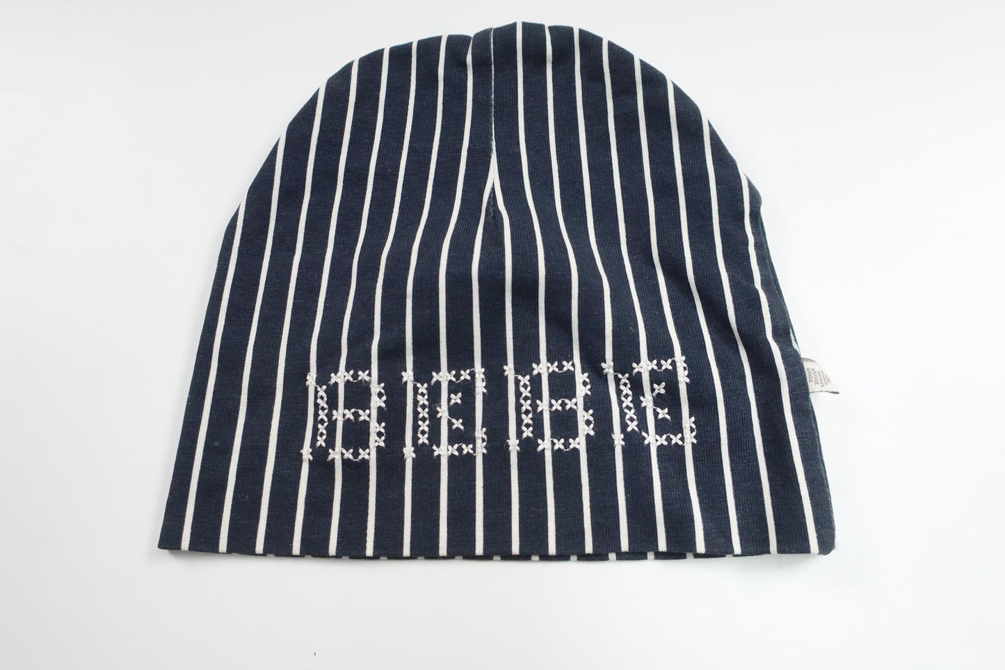 Randig mössa från BEBE - Storlek 62/68 - Marinblå