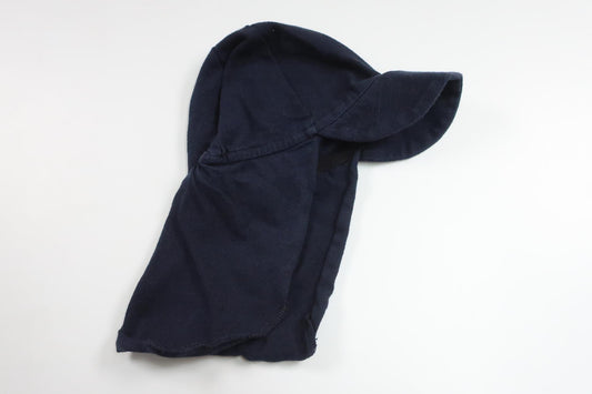 Keps med skydd i bomull från Polarn o. Pyret - Storlek 48/50 - Marinblå
