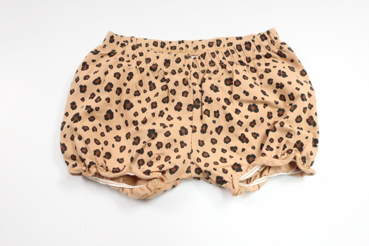 Leopardmönstrade shorts med rosett från H&M - Storlek 74 - Beige