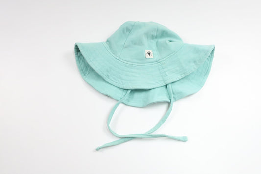 Mjuk solhatt från Lindex - Storlek 44/46 - Blå