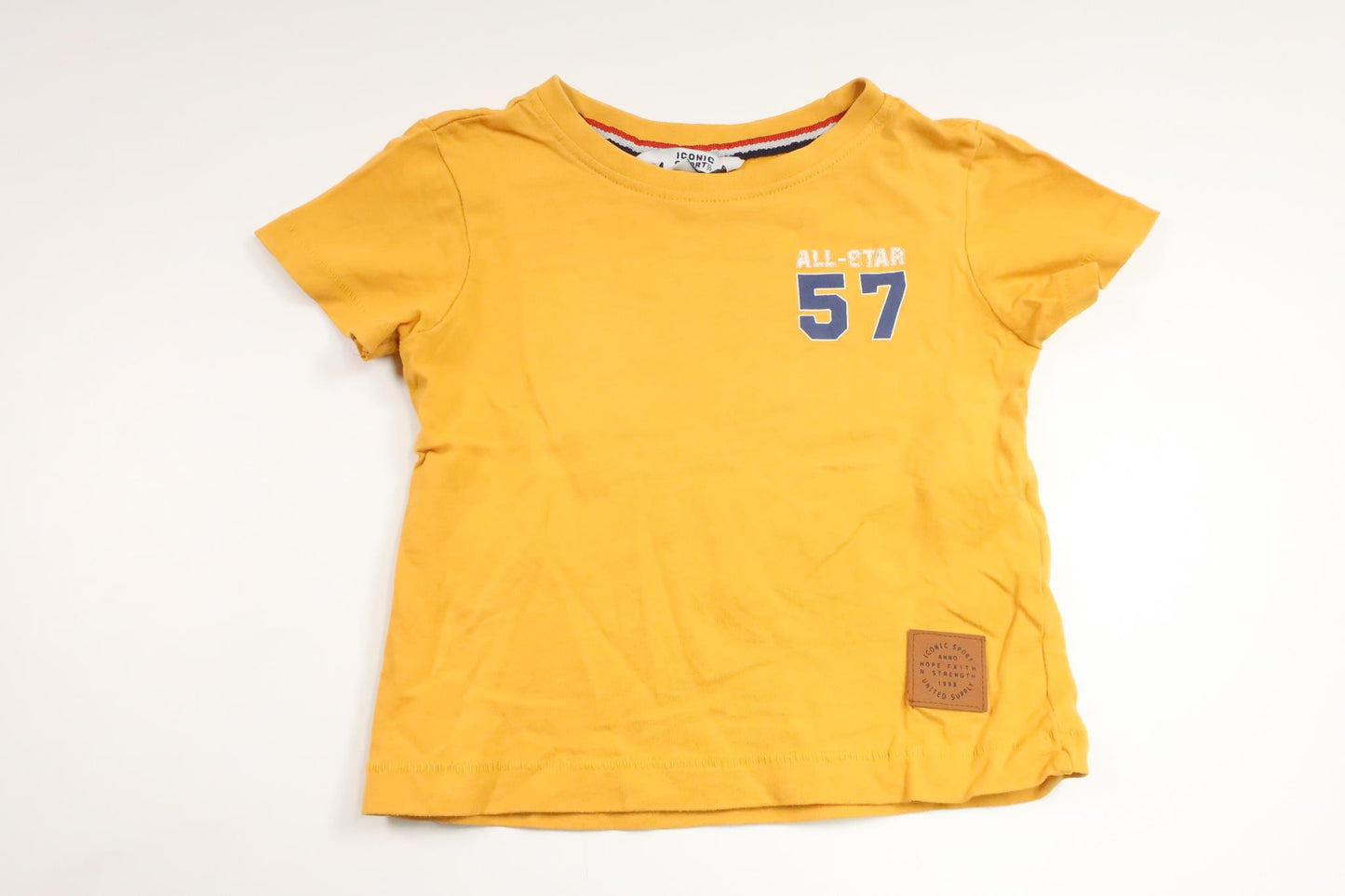 T-shirt från Iconic Sports - Storlek 90 - Gul