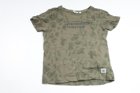 T-shirt från SRNHLT - Storlek 98/104 - Grön