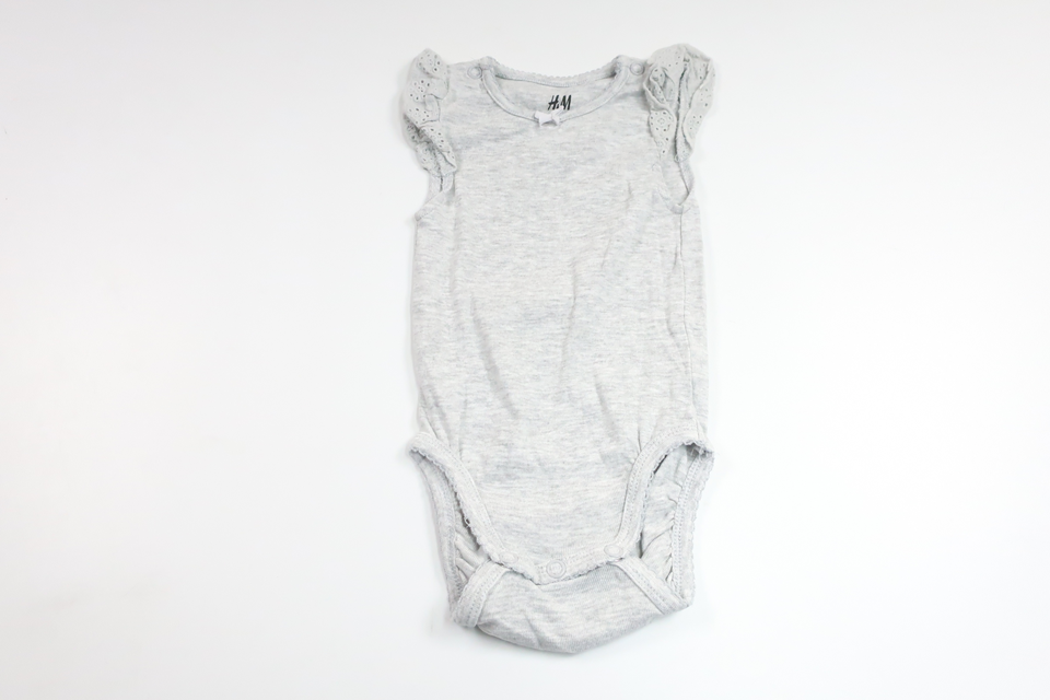 Linnebody från H&M - Storlek 62 - Grå