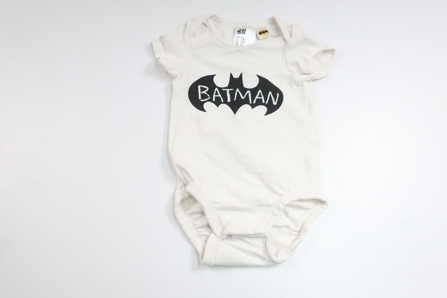 Body med Batman från H&M - Storlek 62 - Vit