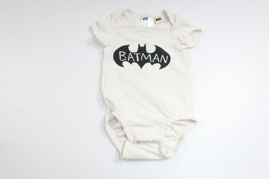 Body med Batman från H&M - Storlek 62 - Vit