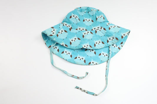 Solhatt med ugglor från Snoozy - Storlek 74/80 - Blå