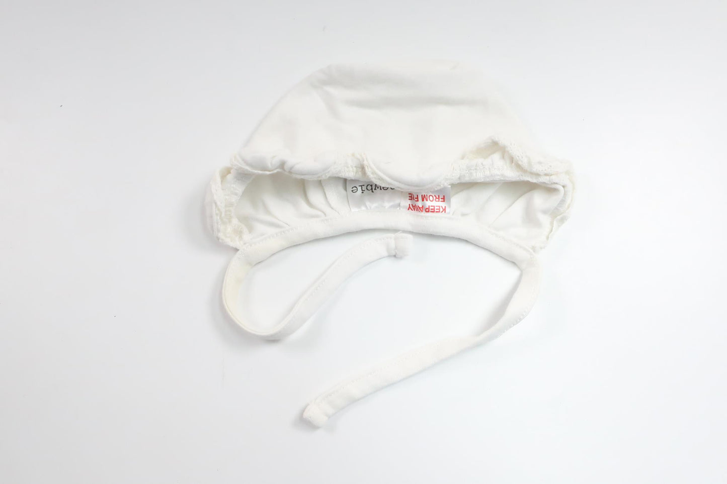 Mössa från Newbie - Storlek 50/56 - Vit