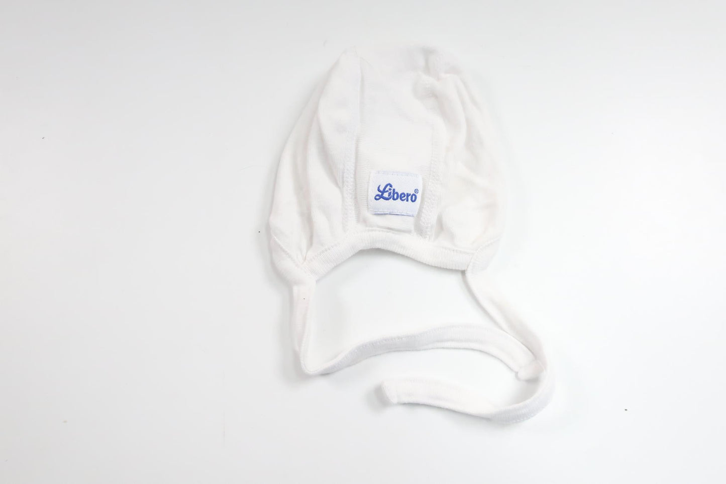 Hjälmmössa från Libero - Storlek 50 - Vit