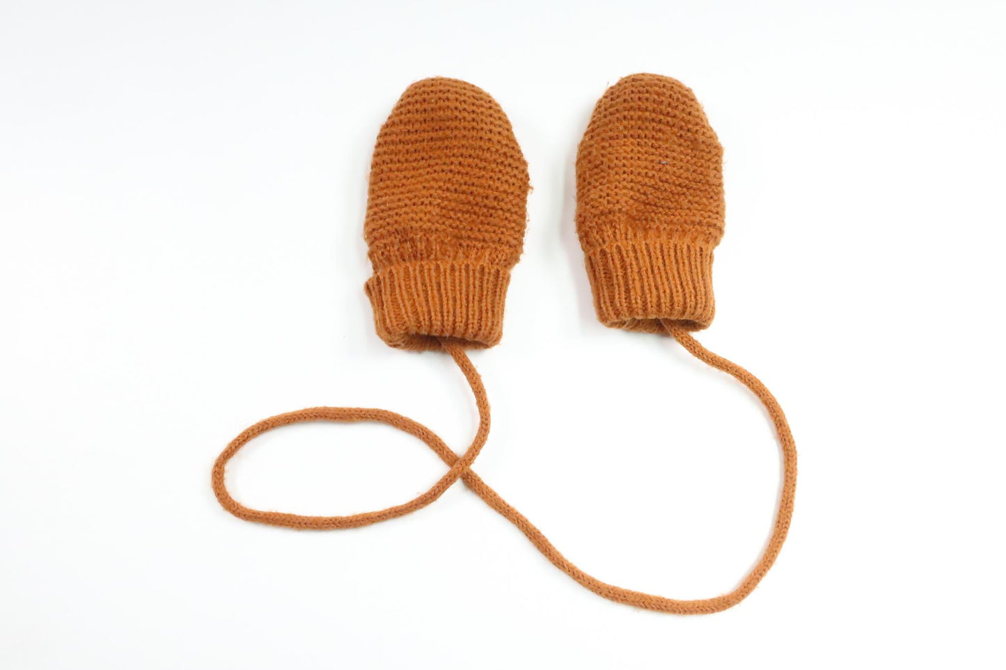 Stickade vantar fleecefodrade från Åhléns - Storlek 74/80 - Brun