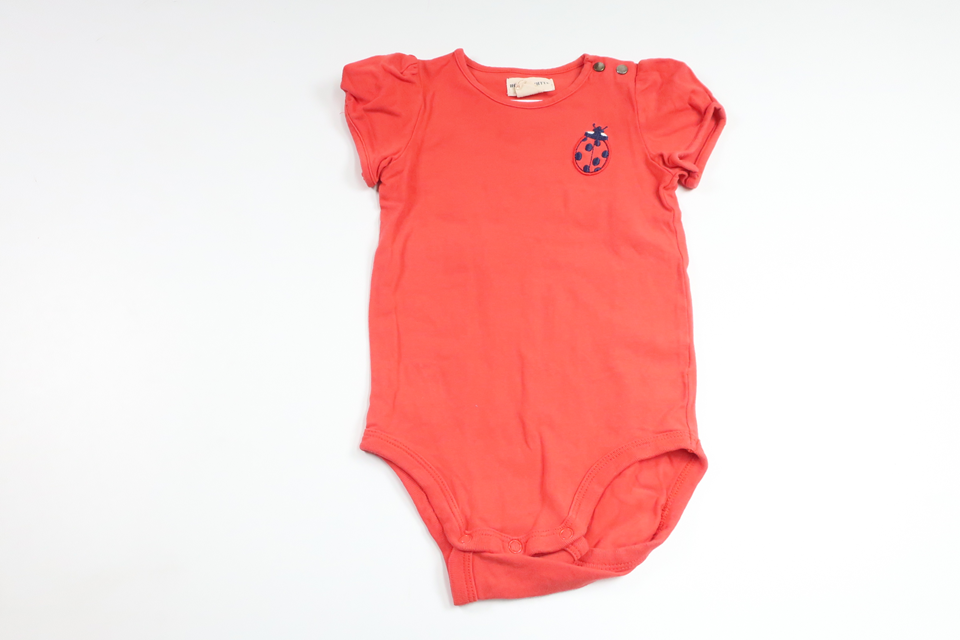 Body från Holly & Whyte - Storlek 74 - Röd