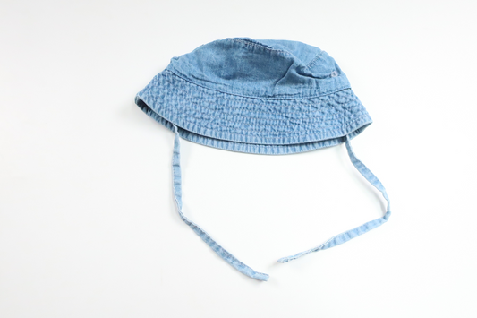 Solhatt från H&M - Storlek 50/56 - Denim