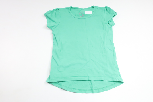 T-shirt från Basic U - Storlek 98/104 - Grön