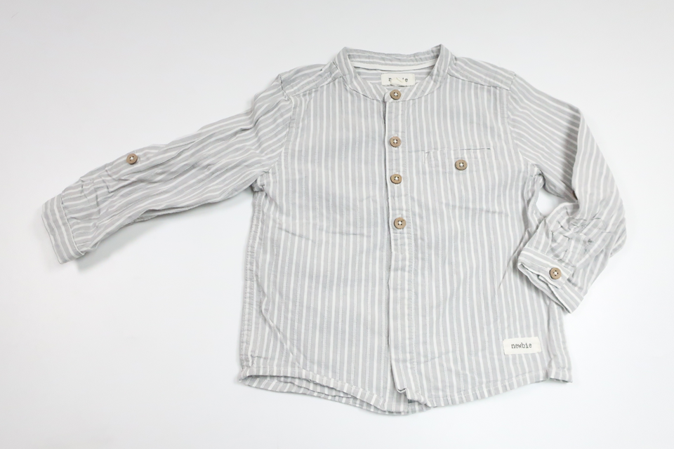 Randig skjorta från Newbie - Storlek 80 - Grå