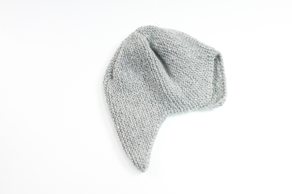 Stickad mössa från Hemstickat - Storlek 50/56 - Grå