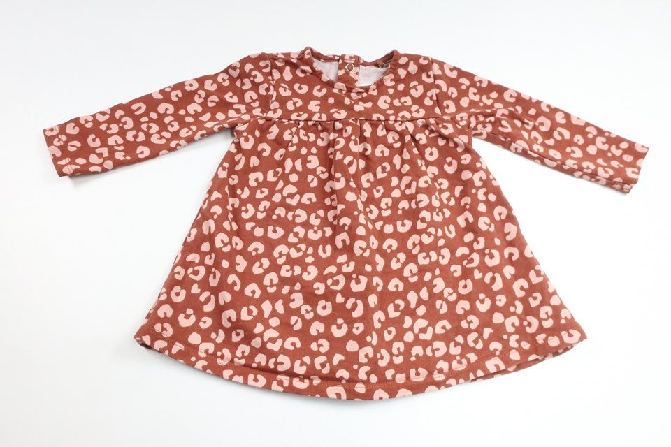 Leopardmönstrad klänning från Tu - Storlek 62/68 - Beige