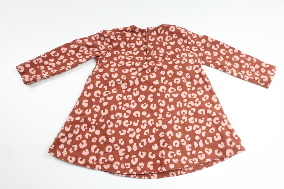 Leopardmönstrad klänning från Tu - Storlek 62/68 - Beige