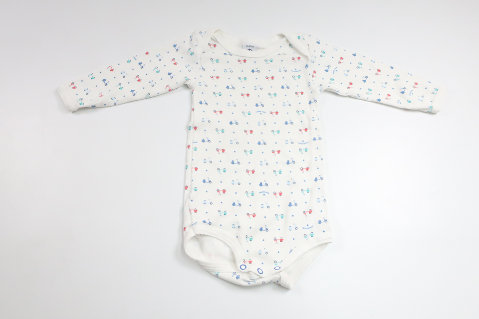 Body från Petit Bateau - Storlek 62/68 - Vit