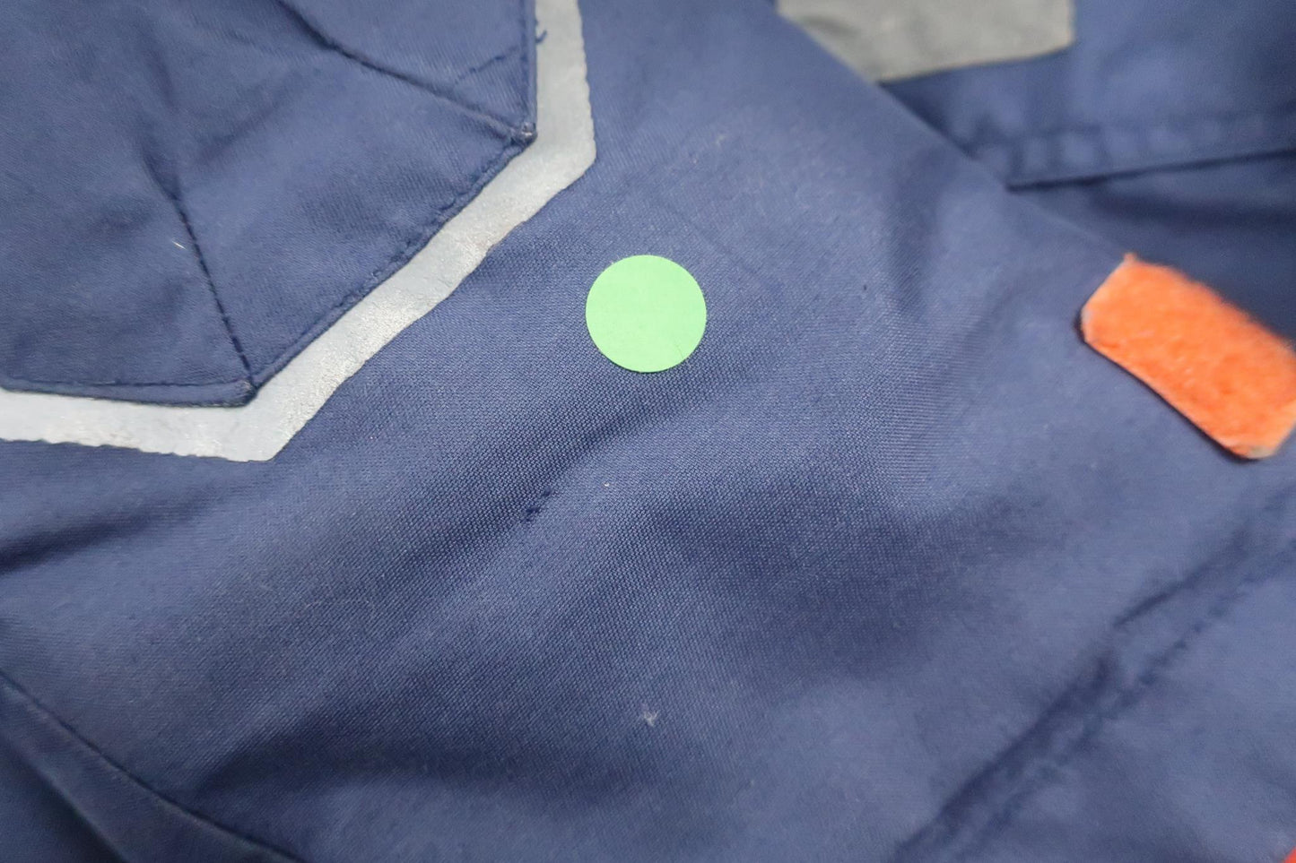 Vinterjacka från H&M - Storlek 104 - Marinblå