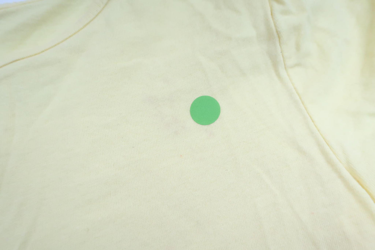 T-shirt från H&M - Storlek 122/128 - Gul