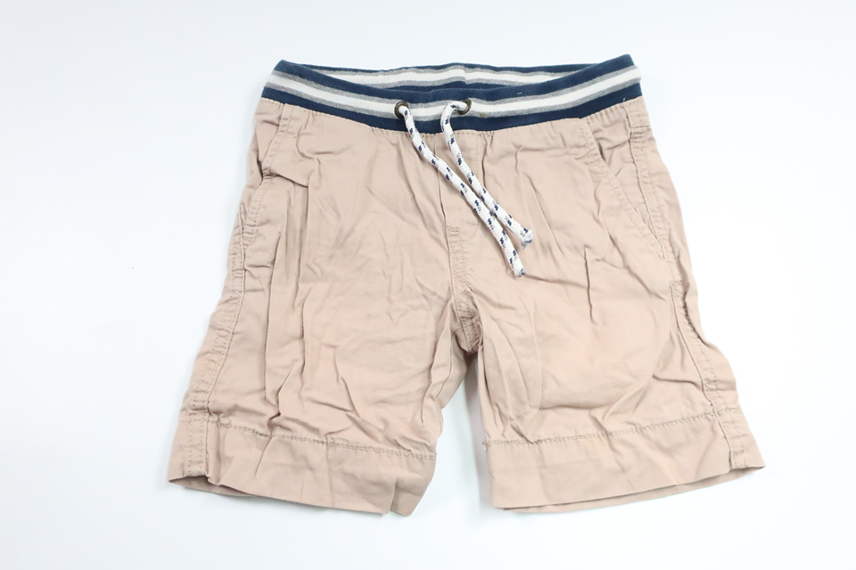 Shorts från H&M - Storlek 104 - Beige