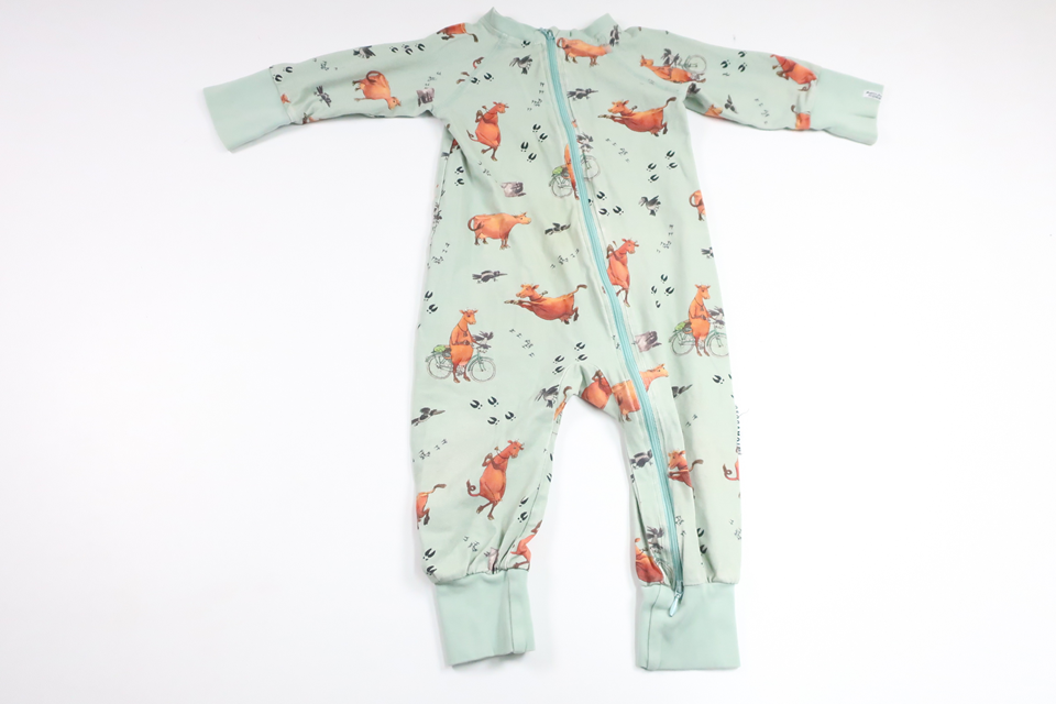 Pyjamas med Mamma Mu och Kräkan från Geggamoja - Storlek 74/80 - Grön