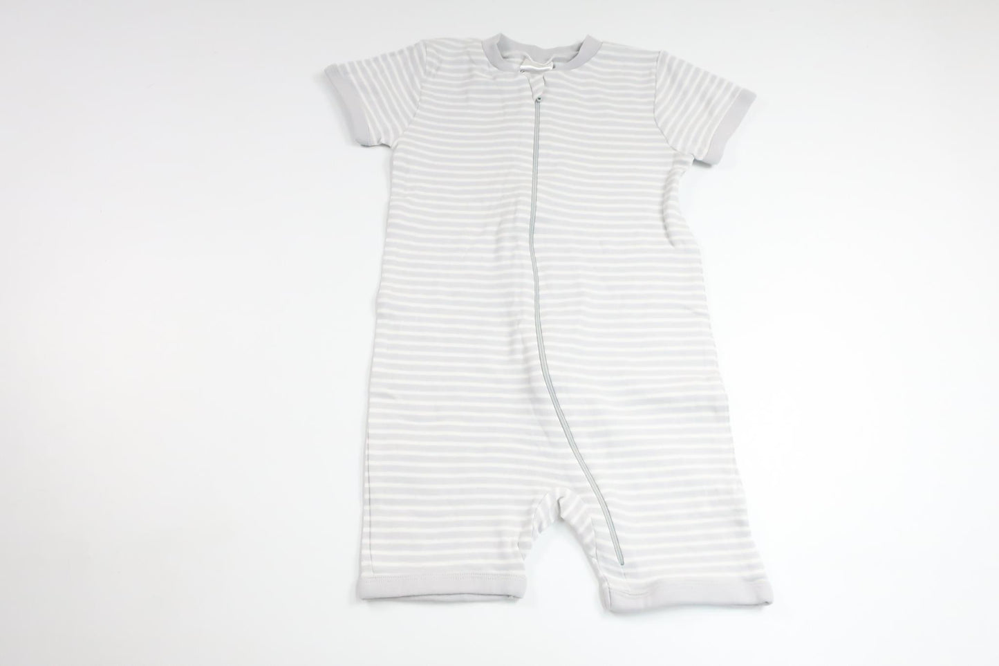 Randig pyjamas från Kappahl - Storlek 92 - Grå