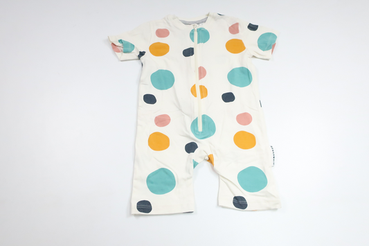 Prickig jumpsuit från Geggamoja - Storlek 86/92 - Vit