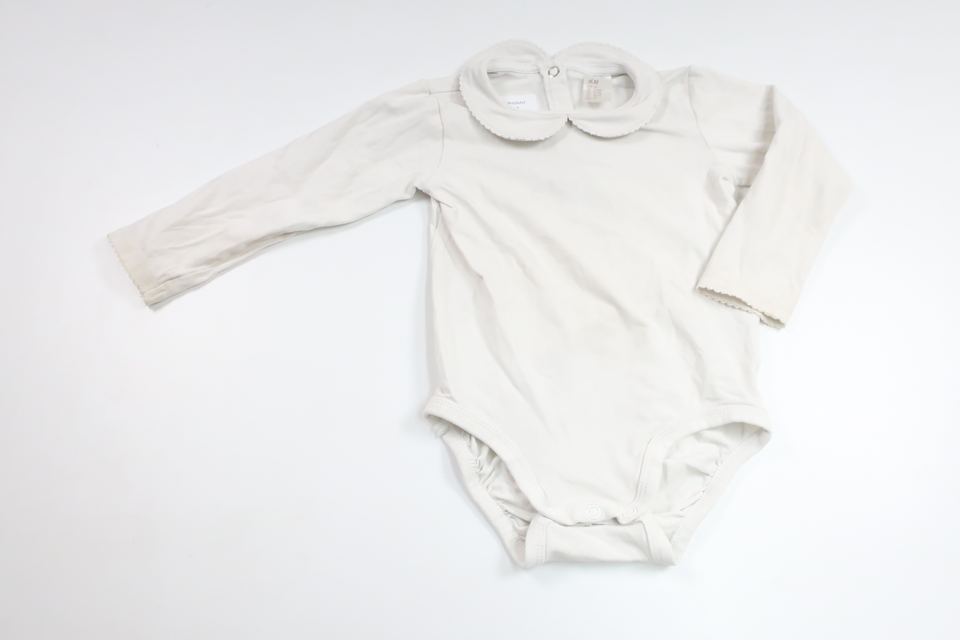 Body med krage från H&M - Storlek 80 - Benvit