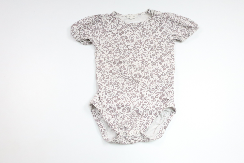 Blommig body från Newbie - Storlek 86 - Vit