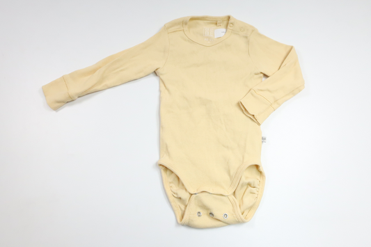 Ribbad body från BEBE - Storlek 70 - Gul