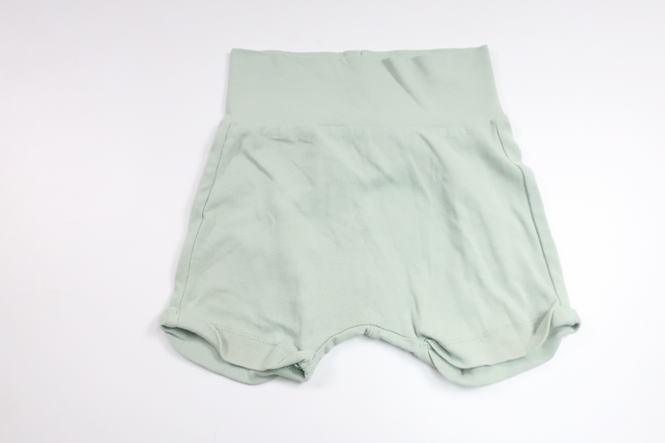 Shorts från H&M - Storlek 74 - Grön