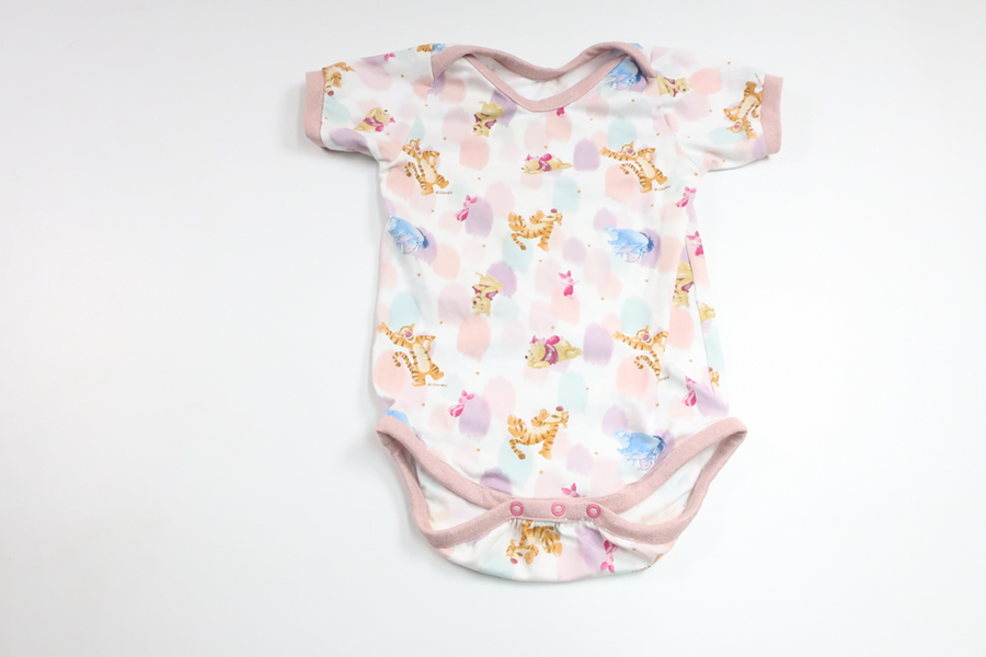 Body med Nalle Puh från Hemsytt - Storlek 92/98 - Rosa